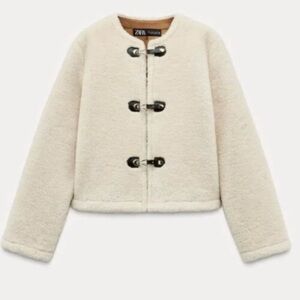 ZARA Cream Double Face Faux Shearling Fur Peg Strap Closure Collarless Jacket